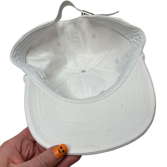 Disney Mickey Mouse Vintage Strap Back White Cap. - Picture 3 of 5